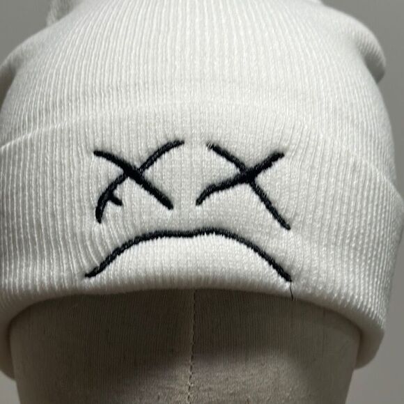 Brand New!! Sad/dead face beanie - Picture 5 of 6